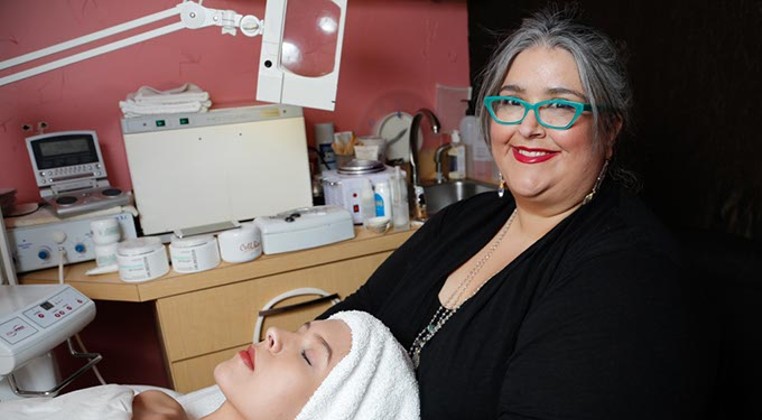 The MakeUp Bar caters to celebrities, grandmothers alike