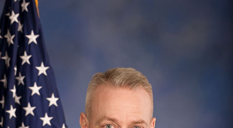 Steve Russell holds town hall meeting
