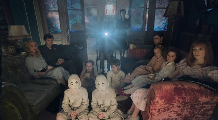 Tim Burton's Miss Peregrine's Home for Peculiar Children stands out from other attempts at a teen-fiction series