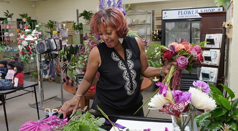 Metro woman takes a leap of faith, launches her florist career in her 50s