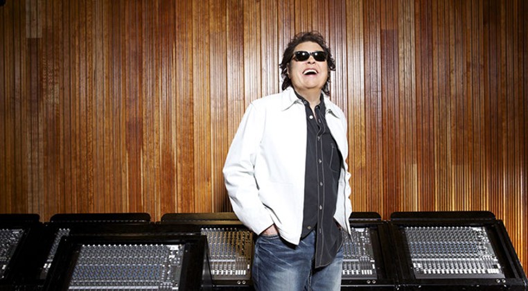 Ronnie Millsap performs his country hits March 30 in Midwest City