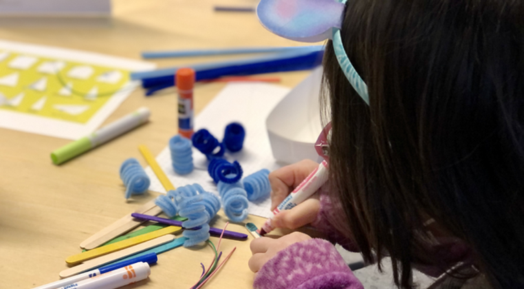 Image: Free Art Kits and Family Gallery Tours