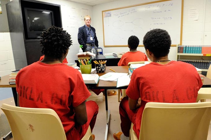 Todd Mihalcik teaches student inmates at the Oklahoma County Jail in Oklahoma City. (Garett Fisbeck)